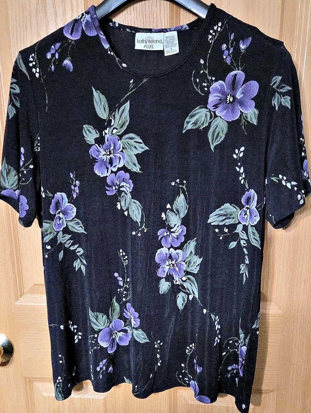 Style & Co Floral Short Sleeve Top in Black & Purple Large